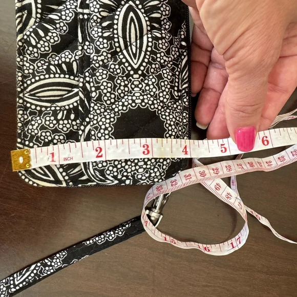 Vera Bradley wristlet wallet. Black and white. 2 zippers and pocket. - Picture 7 of 7